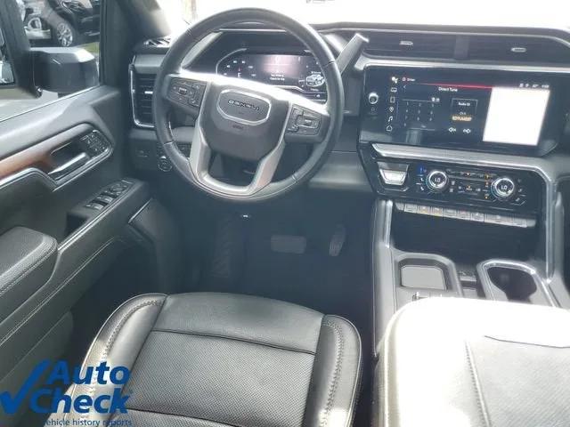 2024 GMC Sierra 2500 HD Denali photo 17