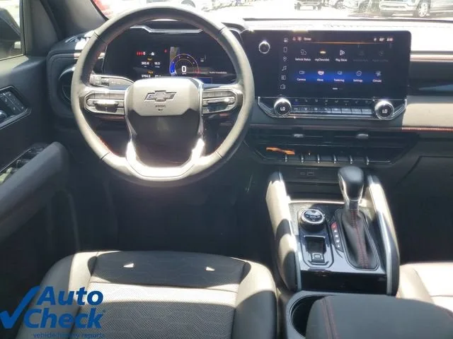 2025 Chevrolet Colorado Z71 photo 17