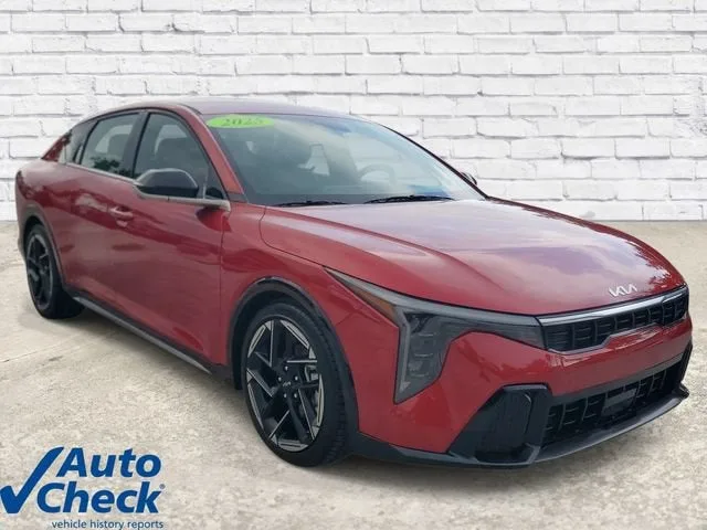 2025 Kia K4 GT-Line photo 5
