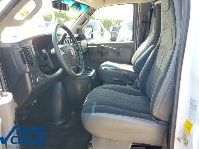 2025 Chevrolet Express Cargo WT photo 16