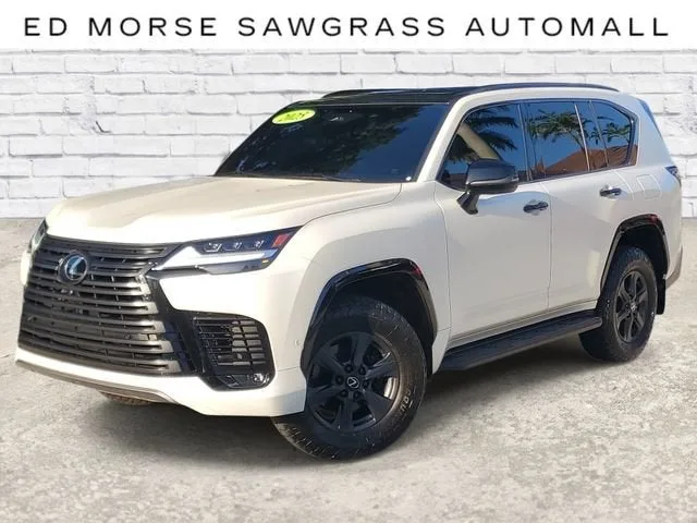 2025 Lexus LX 700h
