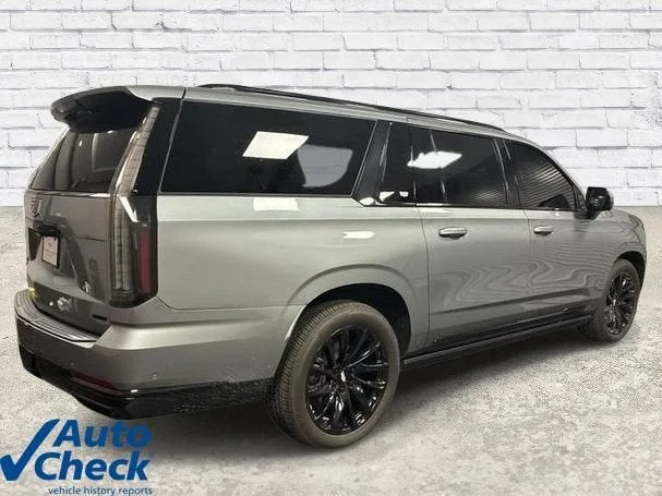 2025 Cadillac Escalade ESV Sport Platinum photo 5