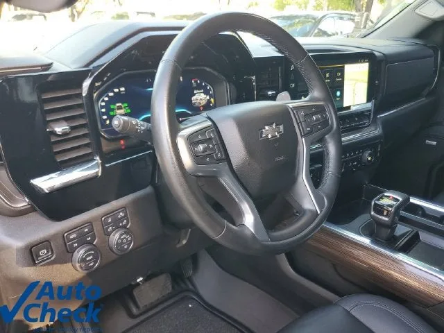 2024 Chevrolet Silverado 1500 RST photo 18