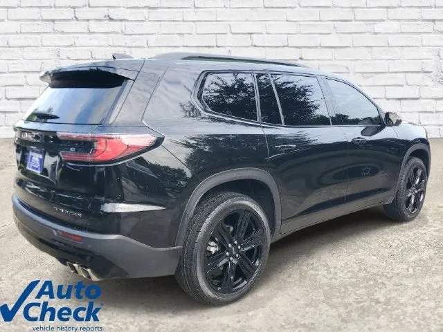 2024 GMC Acadia Elevation photo 4