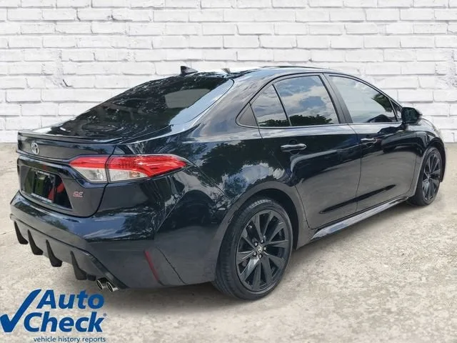 2024 Toyota Corolla SE photo 4