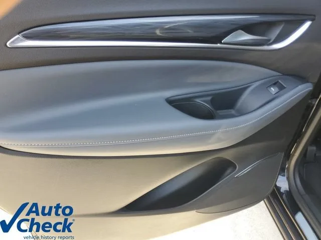 2021 Buick Enclave Essence photo 14
