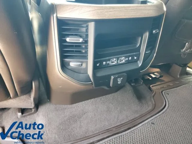 2025 RAM 1500 Longhorn photo 16