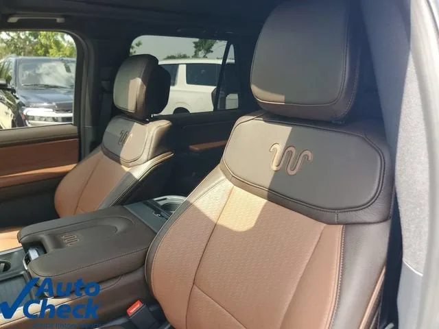 2026 Ford Expedition Max King Ranch photo 24