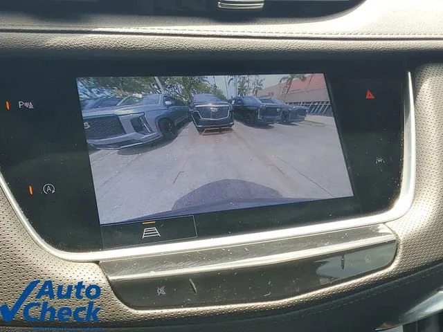 2023 Cadillac XT6 Luxury photo 30
