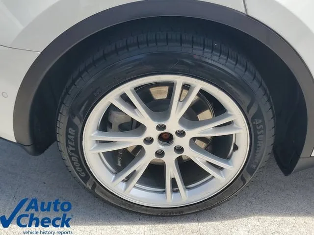 2021 Tesla Model Y Long Range photo 7