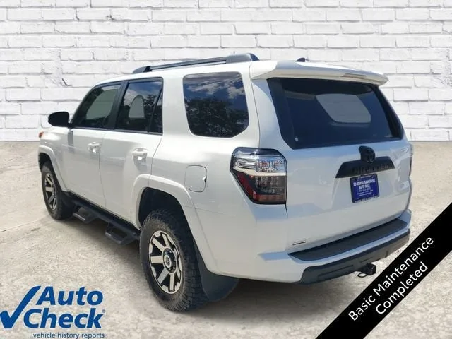 2023 Toyota 4Runner TRD Off Road Premium photo 2
