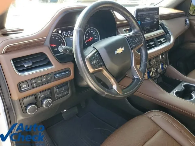 2021 Chevrolet Suburban High Country photo 17