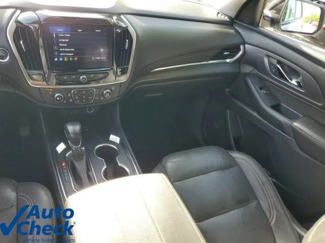 2021 Chevrolet Traverse Premier photo 17