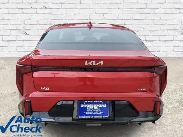 2025 Kia K4 GT-Line photo 3