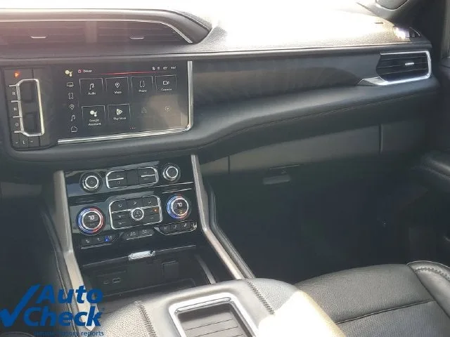 2022 GMC Yukon XL Denali photo 16