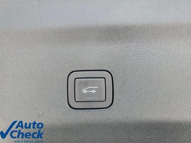 2026 Chevrolet Suburban High Country photo 11