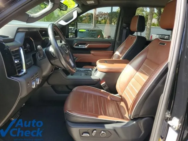 2025 GMC Sierra 2500 HD Denali Ultimate photo 17