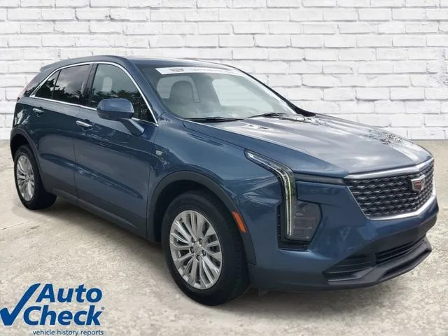2024 Cadillac XT4 Luxury photo 5