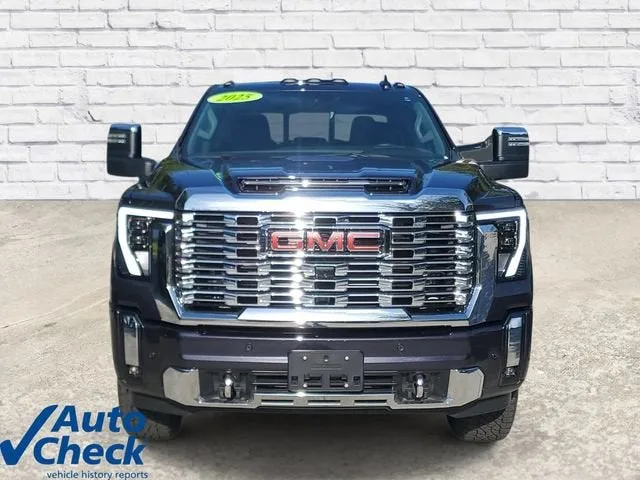 2025 GMC Sierra 2500 HD Denali photo 6