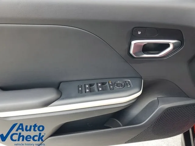 2025 Kia K4 GT-Line photo 21