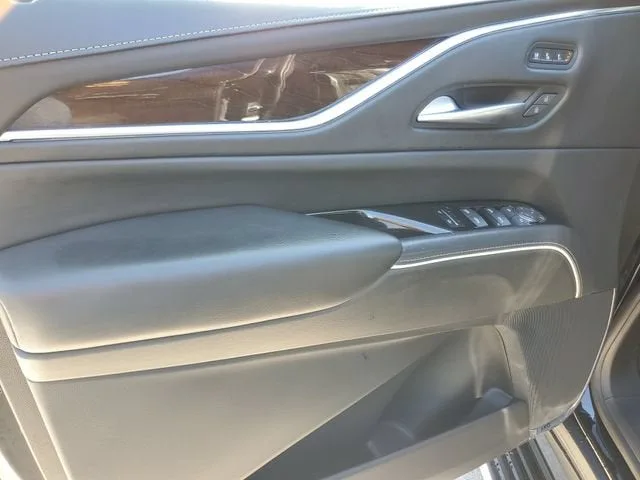 2023 Cadillac Escalade ESV 4WD Sport Platinum photo 19