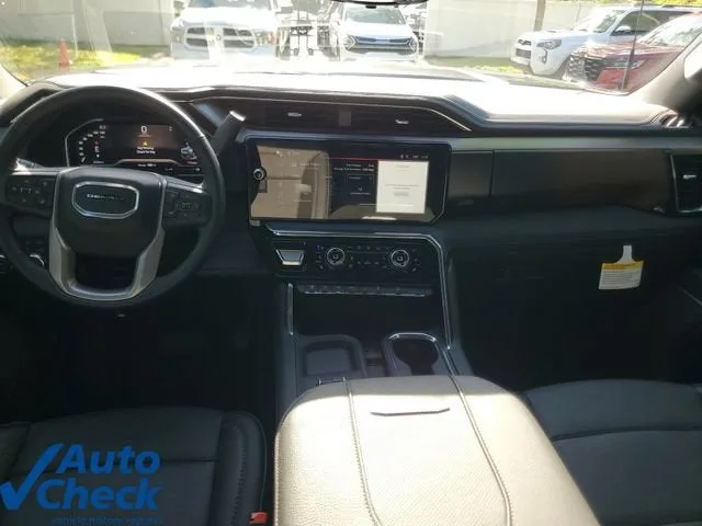 2025 GMC Sierra 2500 HD Denali photo 15