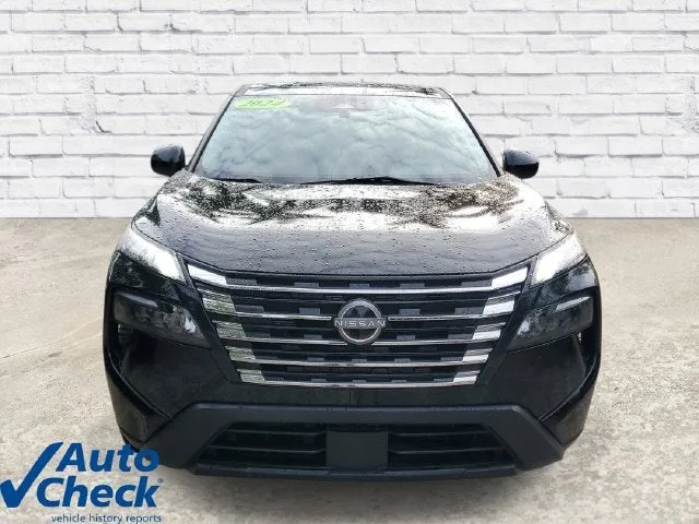 2024 Nissan Rogue SV FWD photo 6