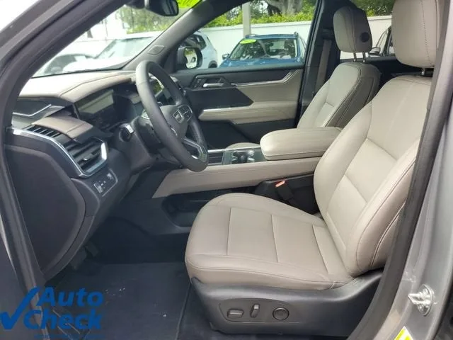 2024 GMC Acadia Elevation photo 19