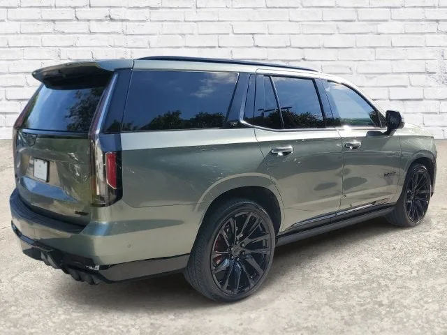 2024 Cadillac Escalade V-Series photo 4