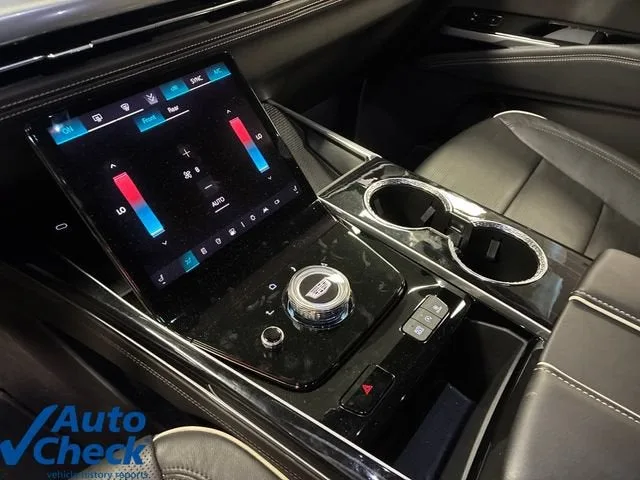 2025 Cadillac Escalade Sport photo 27