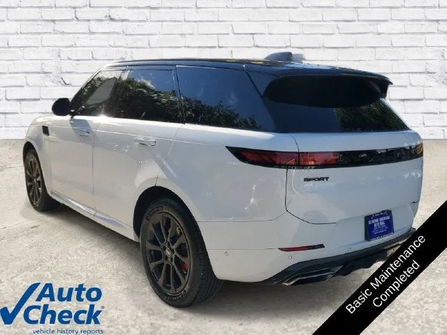 2023 Land Rover Range Rover Sport SE photo 2