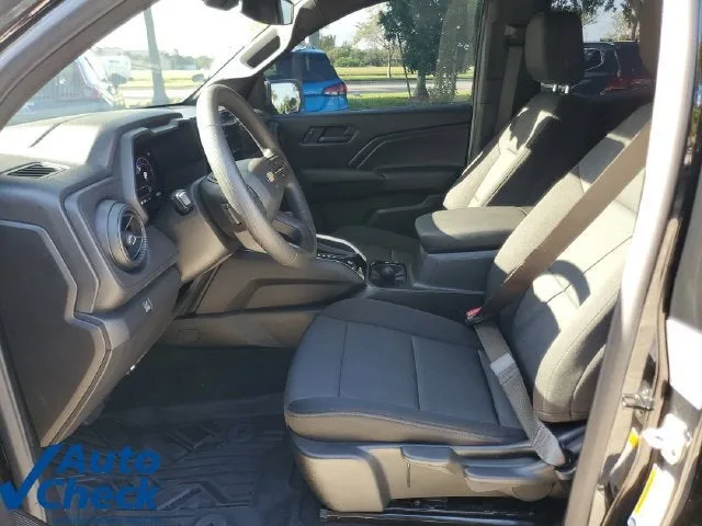 2026 Chevrolet Colorado WT photo 15