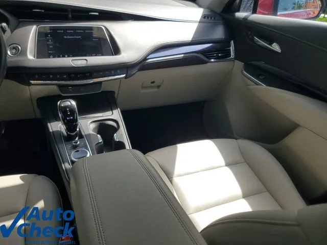 2023 Cadillac XT4 Luxury photo 16
