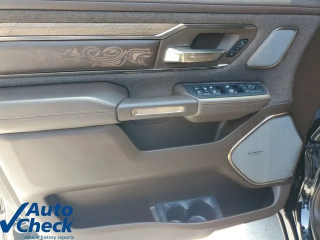 2025 RAM 1500 Longhorn photo 23