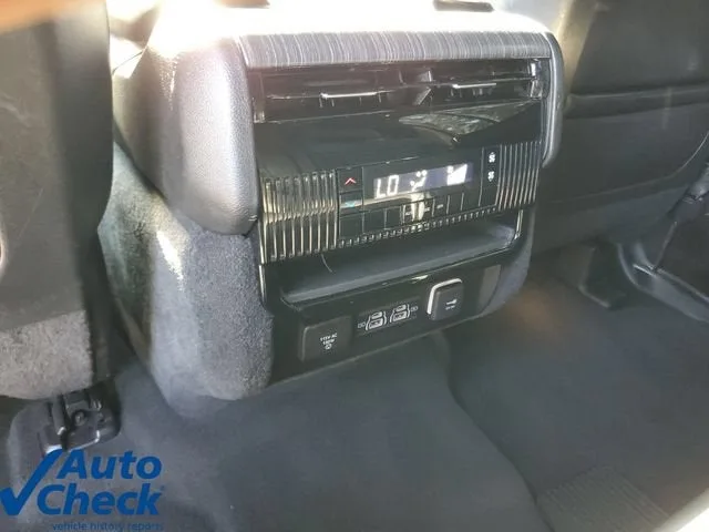 2024 Jeep Wagoneer Series II photo 14
