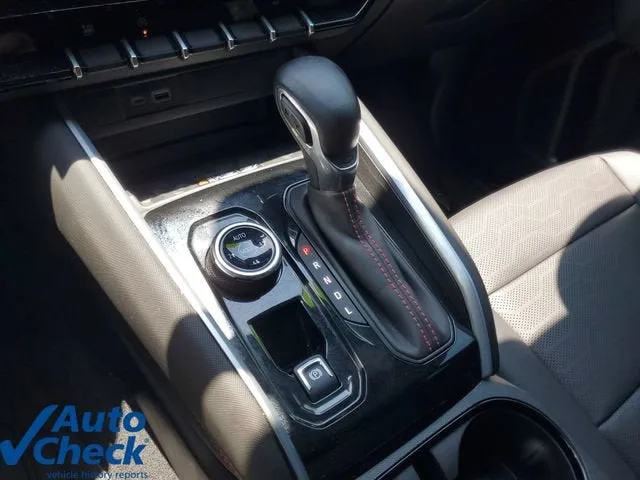 2025 Chevrolet Colorado Z71 photo 28