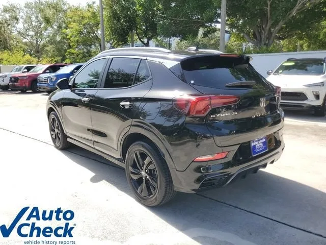 2024 Buick Encore GX Sport Touring photo 2