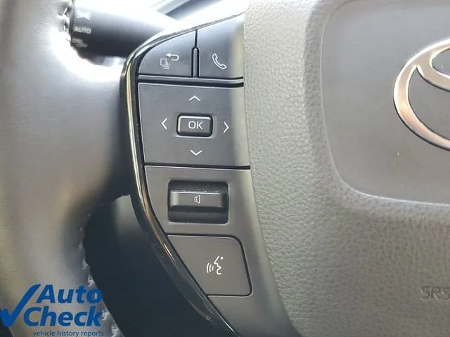 2023 Toyota Prius XLE photo 21