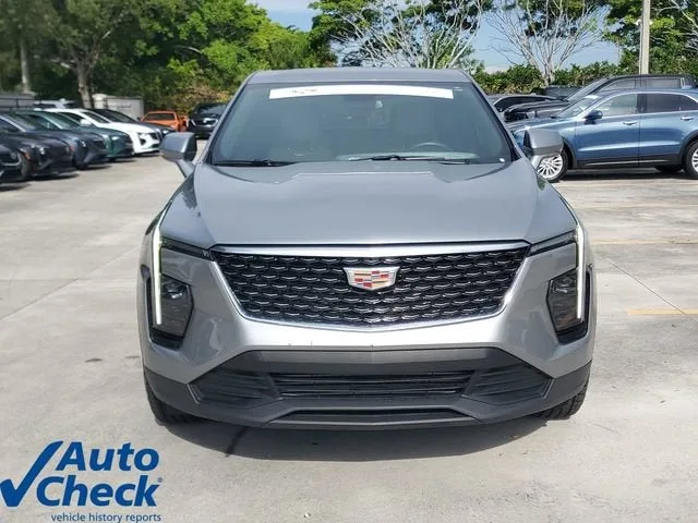 2024 Cadillac XT4 Luxury photo 6