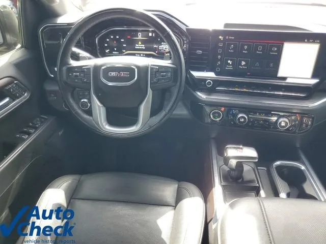 2023 GMC Sierra 1500 SLT photo 16