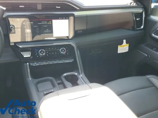 2025 GMC Sierra 2500 HD Denali photo 16