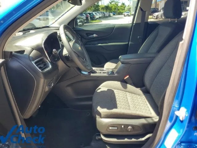 2024 Chevrolet Equinox LT photo 17