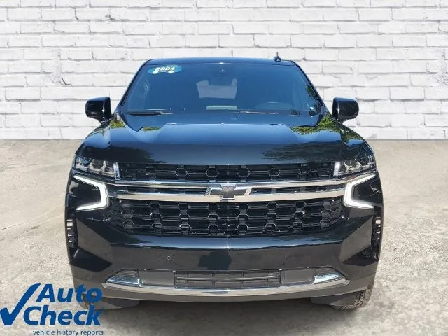 2024 Chevrolet Suburban LS photo 6