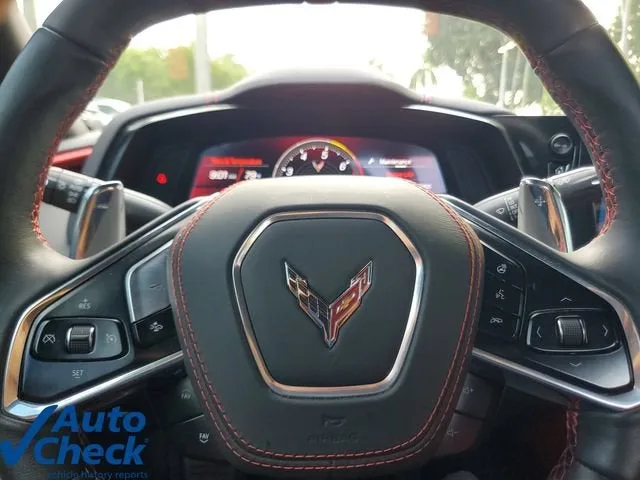 2025 Chevrolet Corvette Stingray 2LT photo 17