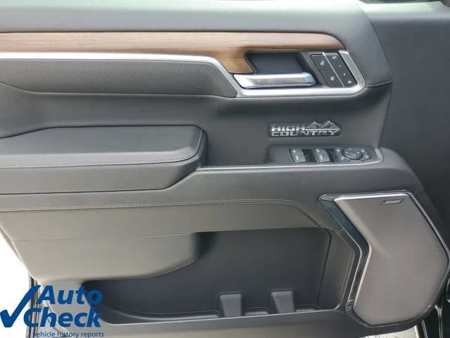 2024 Chevrolet Silverado 1500 High Country photo 19