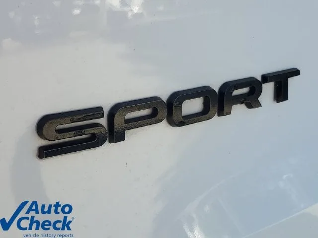2023 Land Rover Range Rover Sport SE photo 8