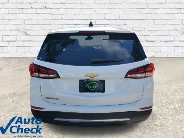 2024 Chevrolet Equinox LT photo 3