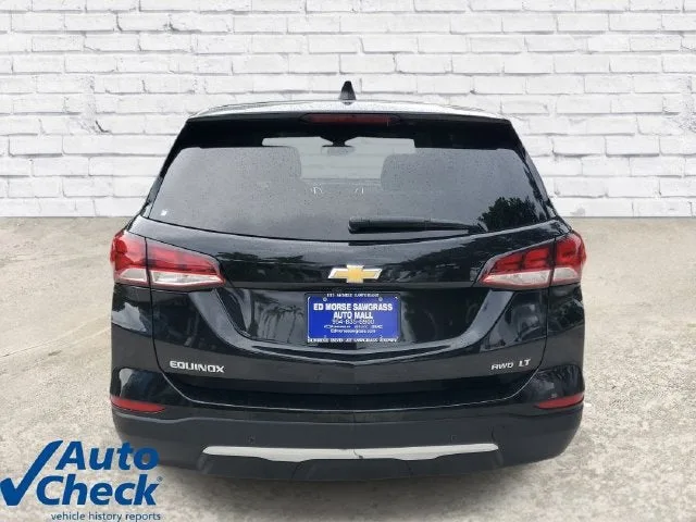 2024 Chevrolet Equinox LT photo 3