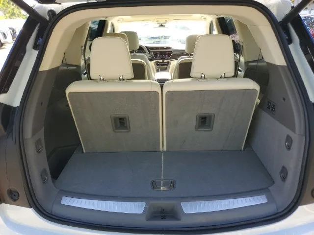 2025 Cadillac XT6 Premium Luxury photo 10