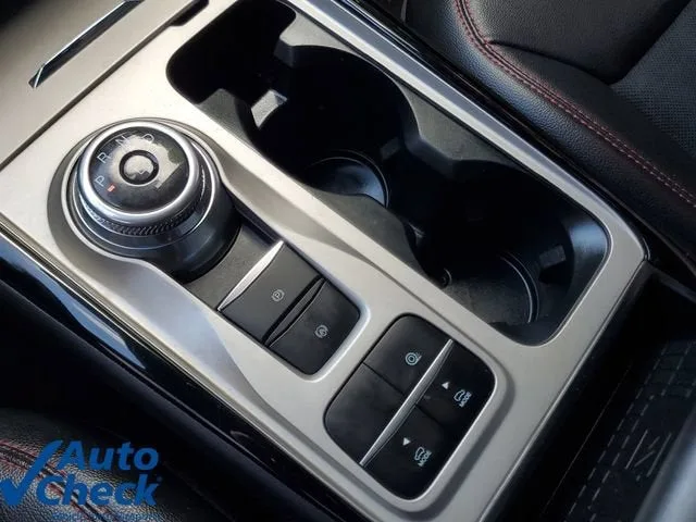 2022 Ford Explorer ST-Line photo 27